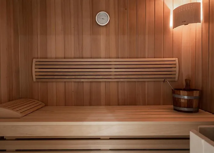 Familial Fleurs Des Bois - Rochebrune Dağ evi *