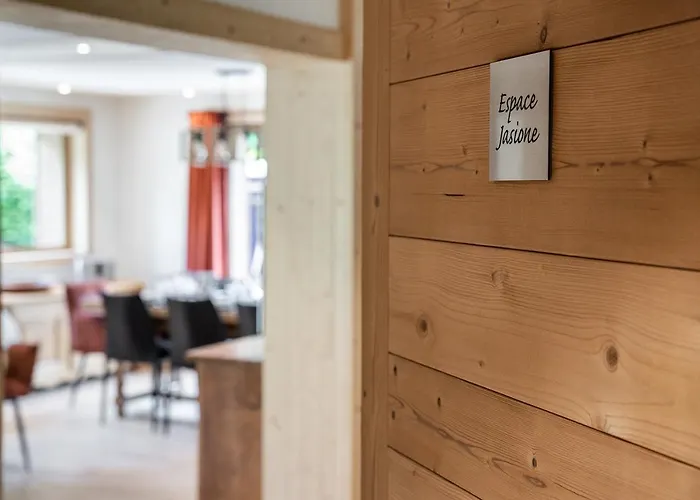 Familial Fleurs Des Bois - Rochebrune Chalet