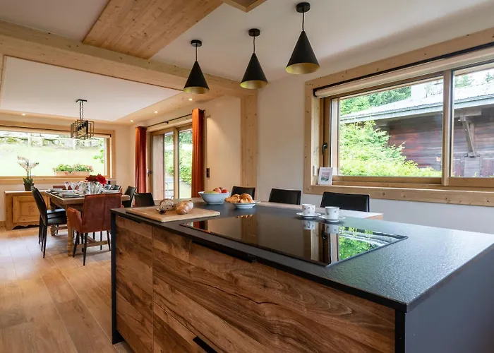 Familial Fleurs Des Bois - Rochebrune Chalet